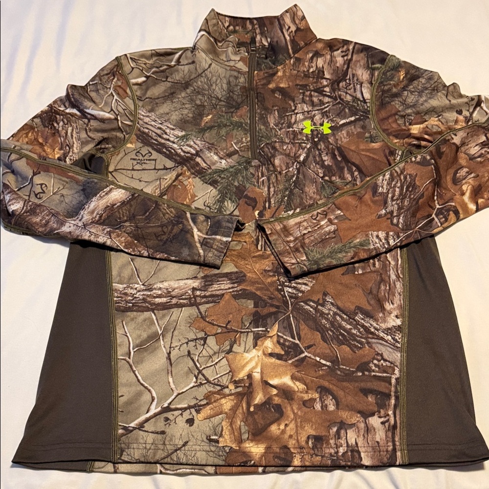Men’s Under Armour Scent Control Loose Heat Gear Half-Zip Pullover